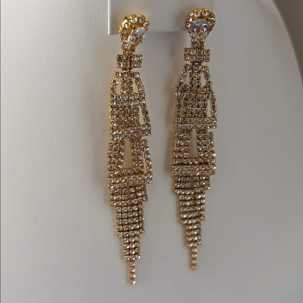 Couture Gems Goldtone chandelier,clear rhinestones, post, dressy,event - Picture 2 of 4
